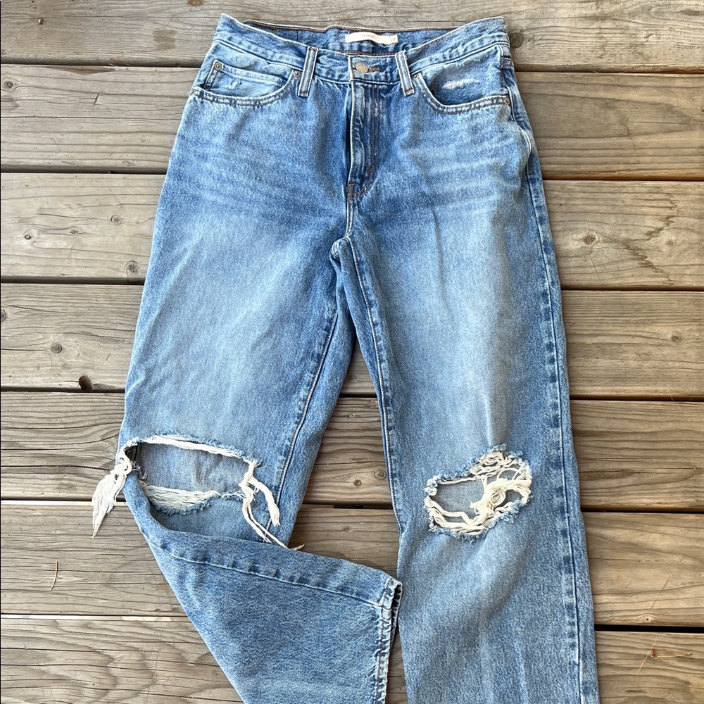 Levi's ‘94 Baggy Light Blue Distressed Jeans